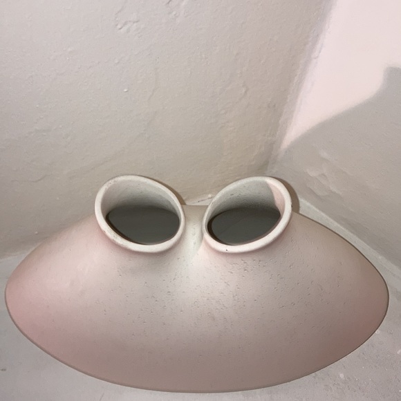 White Designer Rich Home LA Person Vase - Very Cool!!!!! Art Museum Dining Room - Picture 3 of 4